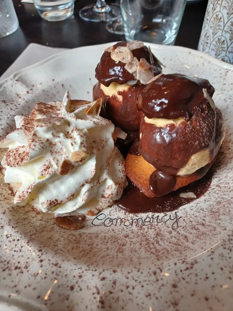 Madeleine Profiteroles Maison